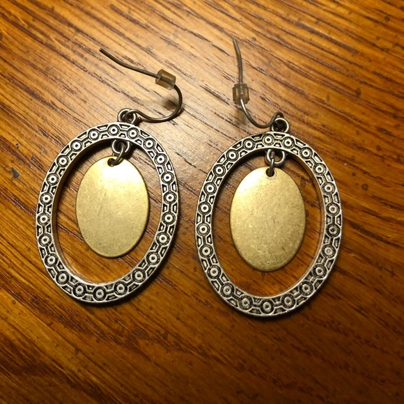 Earrings - Picture 4 of 5